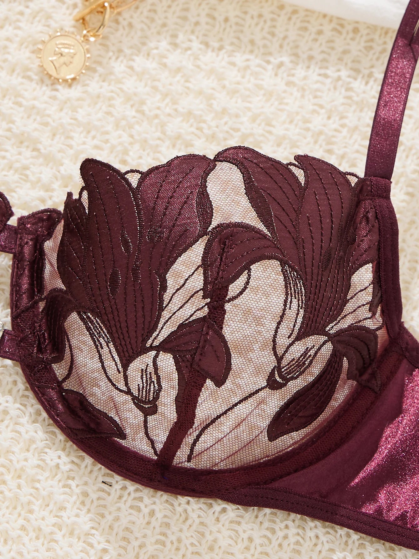 LINCARIE – Embroidered Floral Push-Up Lingerie Set