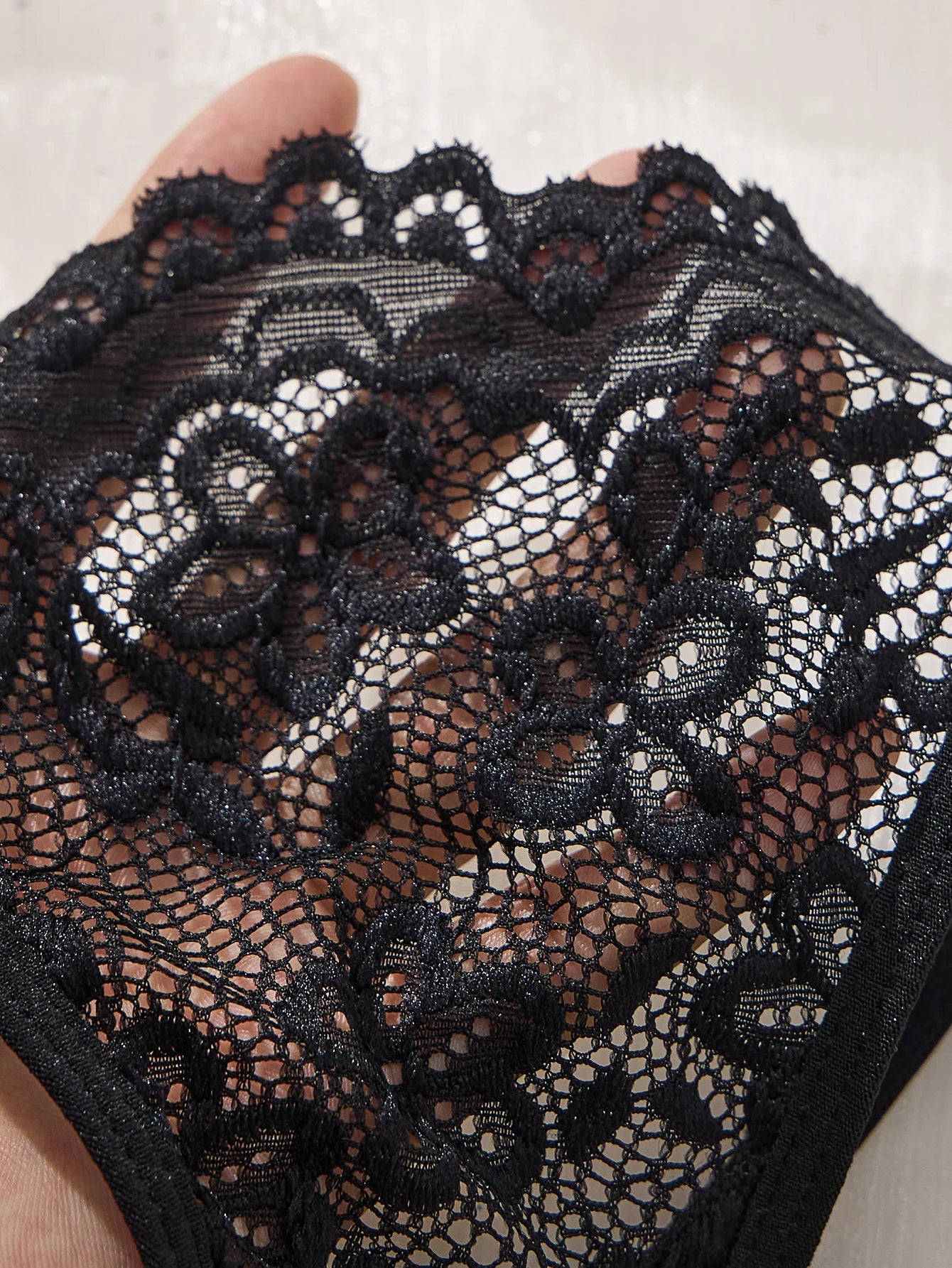 LINCARIE – Embroidered Push-Up Lingerie Set
