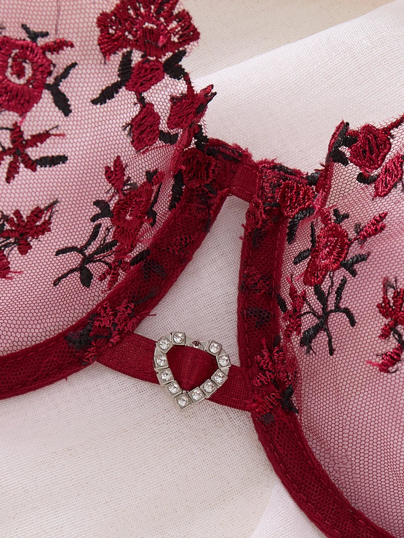 LINCARIE – Embroidered Floral Push-Up Lingerie Set