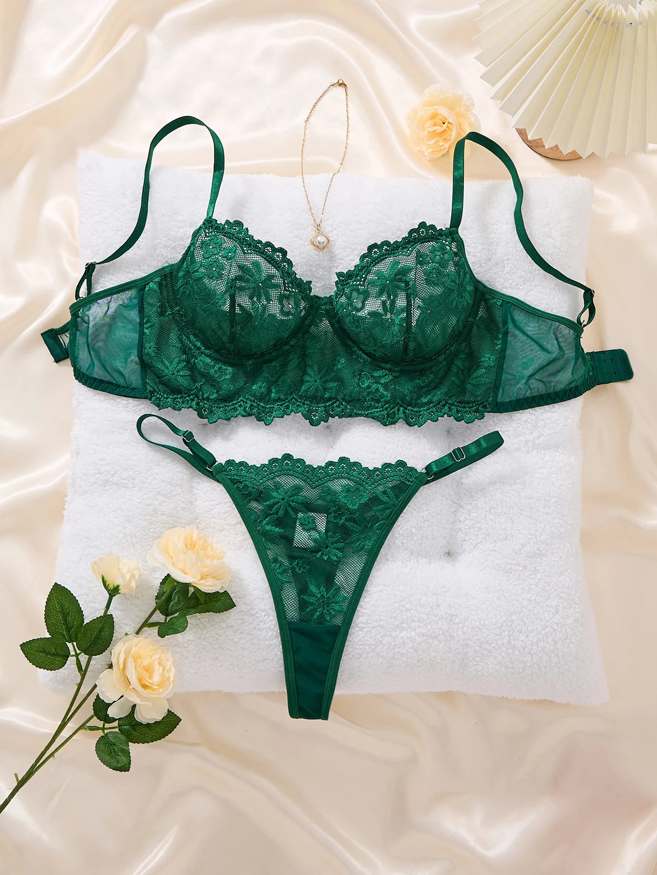 LINCARIE – Embroidered Floral Push-Up Lingerie Set