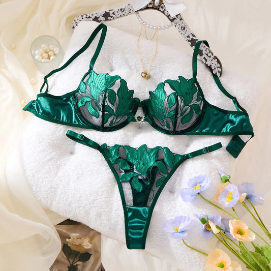 LINCARIE – Embroidered Push-Up Lingerie Set