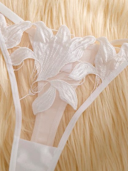 LINCARIE – Women’s Lingerie Essential Set