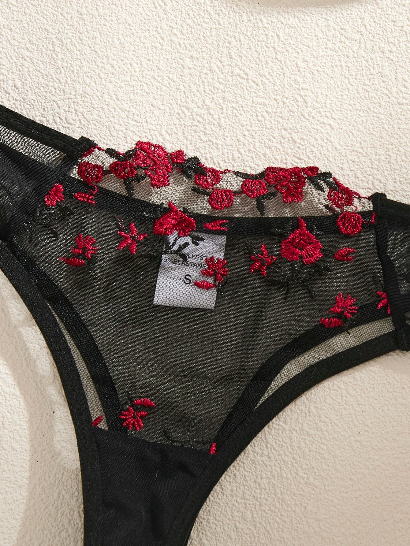 LINCARIE – Luxury Women’s Lingerie Set