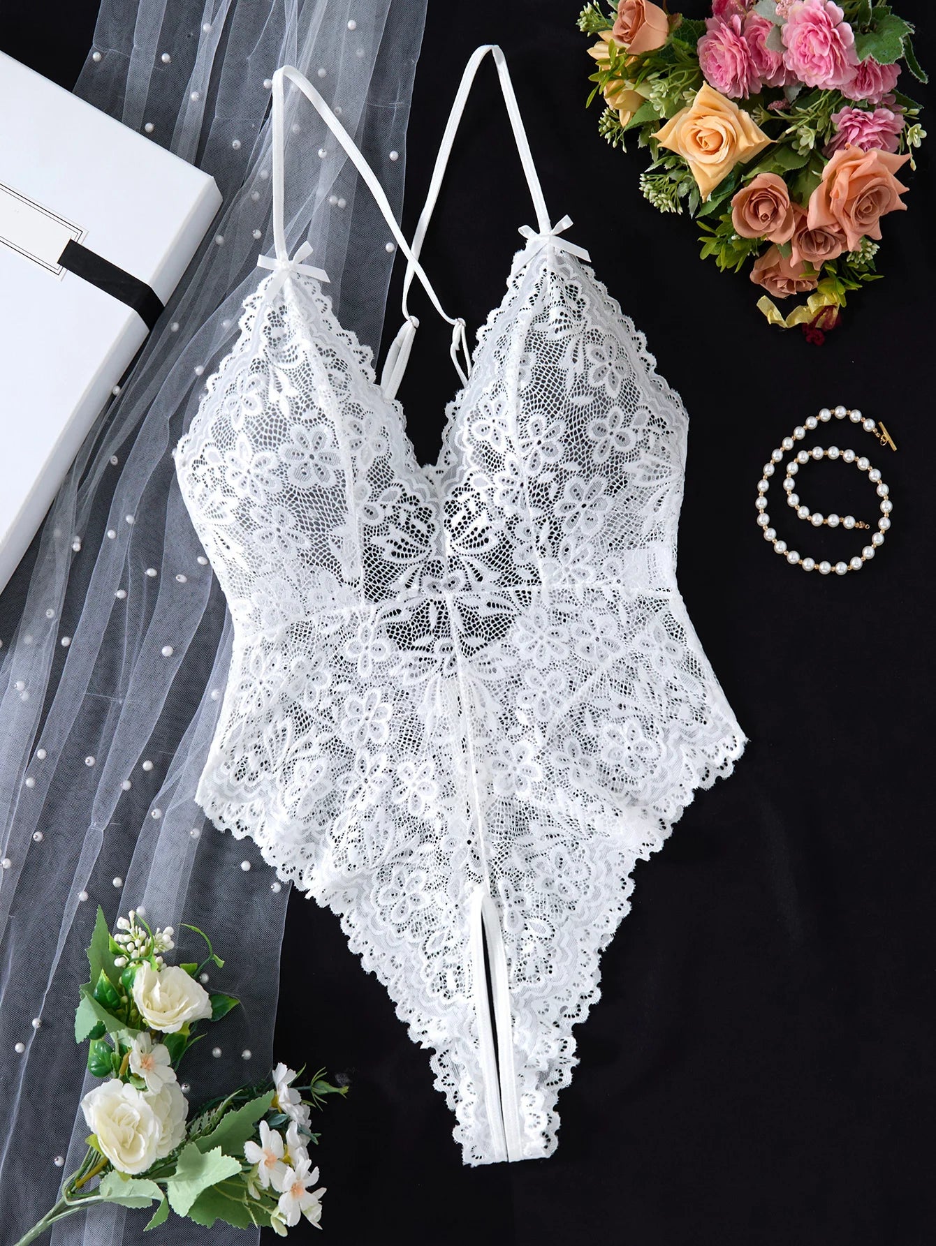 LINCARIE – Back-Strap Elegance Bodysuit Lingerie Set