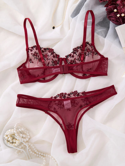 LINCARIE – Embroidered Floral Push-Up Lingerie Set